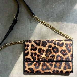 ✨SOLD✨ Michael Kors Crossbody
